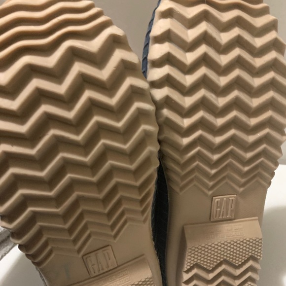 Gap boots - Picture 3 of 3
